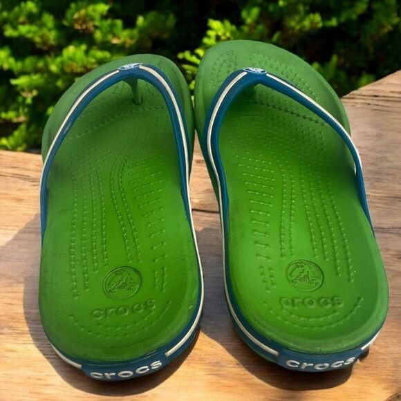 Crocs Neon Green Blue Flip Flop Style Slip-on Shoe Sandal Kids Size 1 - Picture 5 of 8